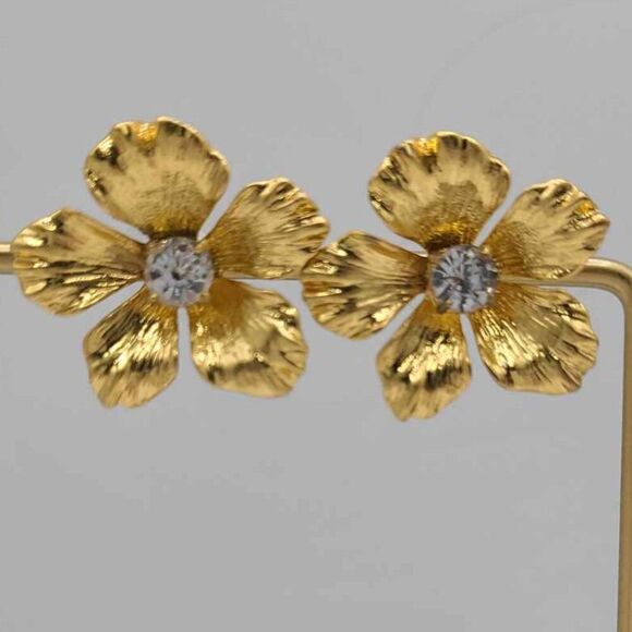 NWOT  J Crew Gold Flower Stud Earrings with Crystal Center - Picture 1 of 7